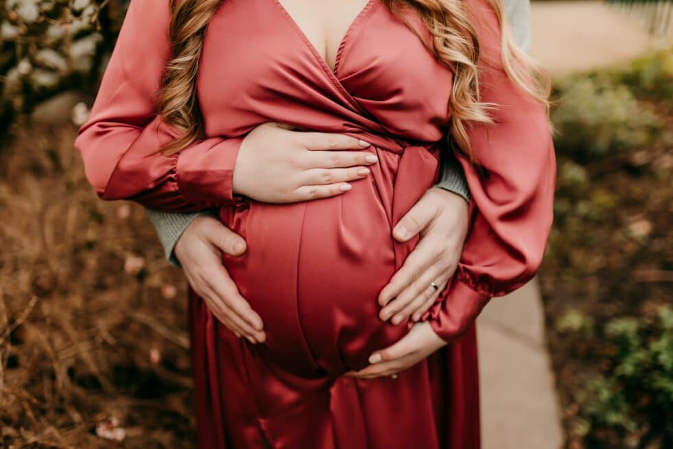 20 Unique Maternity Photo Shoot Ideas Iris Works