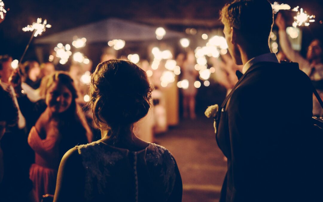 The Magic of New Year’s Eve Weddings Through a Photographer’s Lens