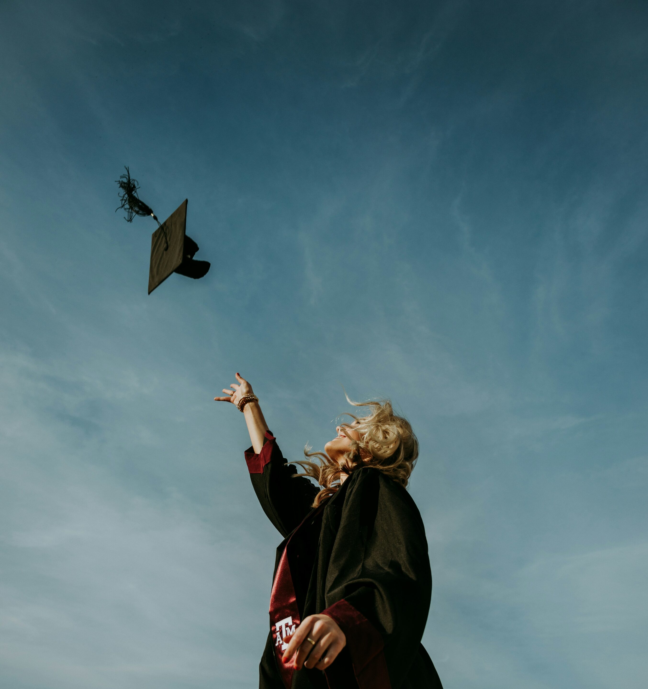 Seamless Celebrations: Streamlining Cap and Gown Mini Sessions with Iris Works